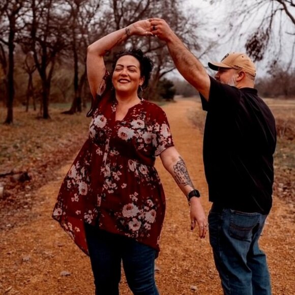 Welcome to Kimberly's Kloset - Picture 1 of 4